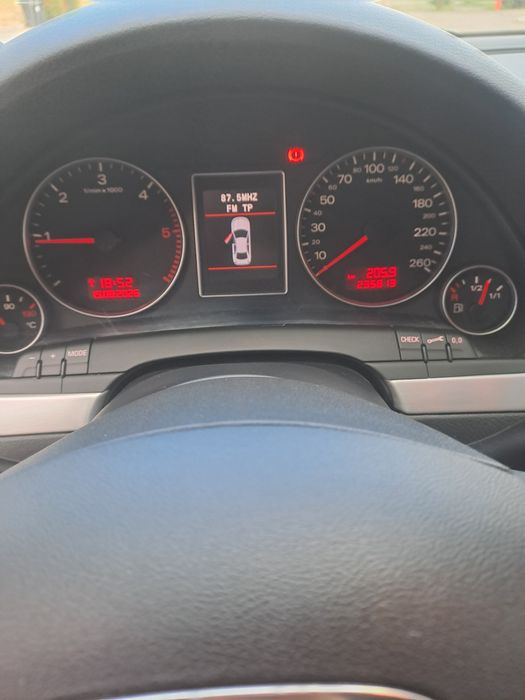 Audi a4 b7 2.0 140cp 2008