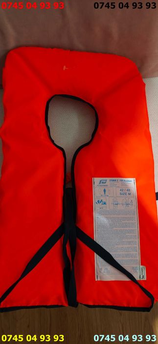 veste de salvare NOI pret pe ambele marimi diferite  50 54 L si XL si celalta 42 48 M