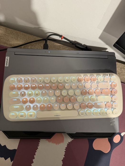 Tastatură mecanică MOFII