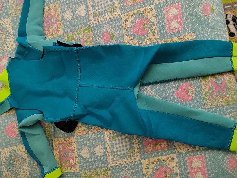 Costum înot neopren