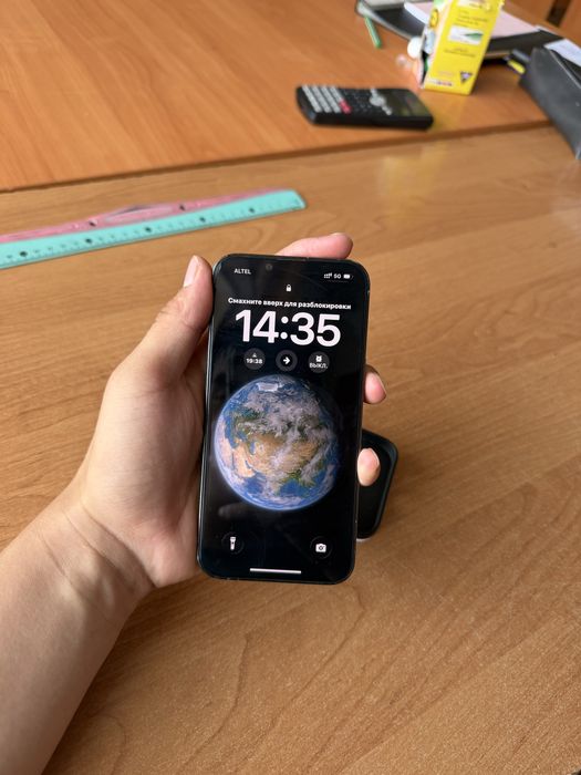 Iphone 13 pro Green