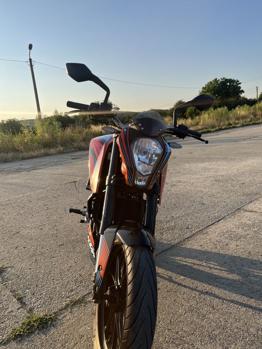 Ktm duke 125cc….