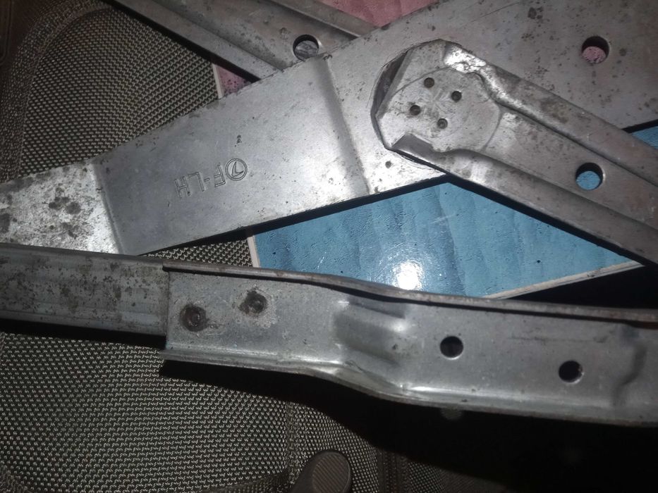 Преден ляв ел. стъклоподигач, Субару Импреза 2006/2007