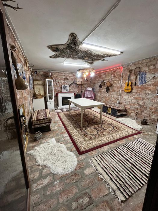 Vila de inchiriat pt noaptea dintre ani capacitate 50 de persoane