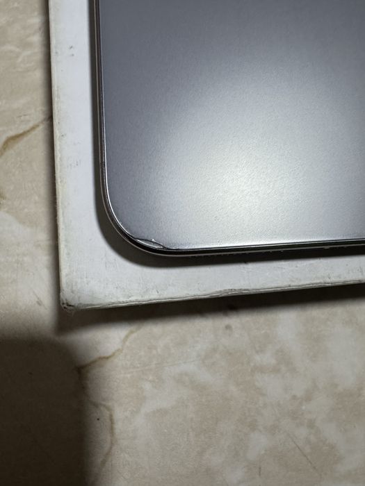 Продам Iphone 15 pro 128gb esim