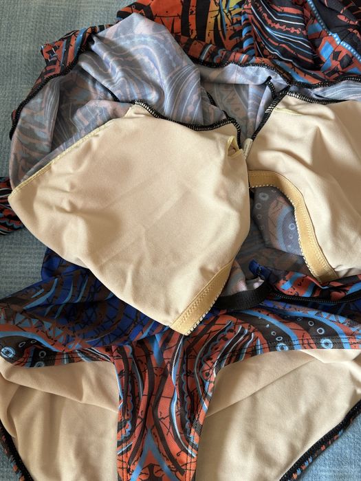 Продам купальник.