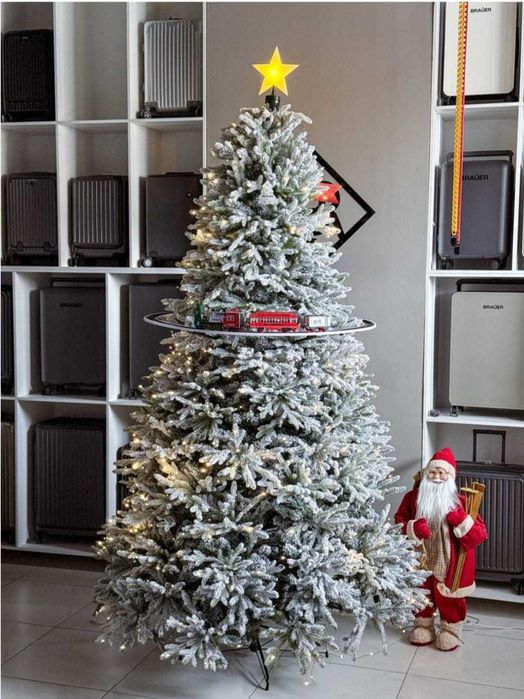 Гирлянда еловая 270см с шишками