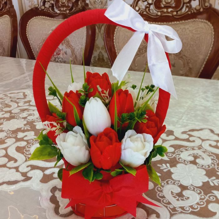 Har hil turdagi sovun va kapalak gullar