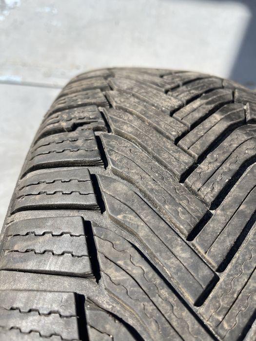 2 бр. зимни гуми 215/65/16 Michelin A6 DOT 3623 5,5 mm