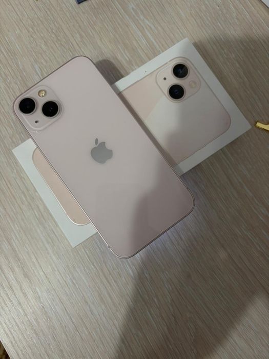 Айфон 13 розовый