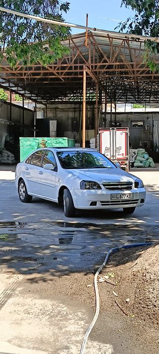 Lasetti 2013-YIL 3 paitsiya AT