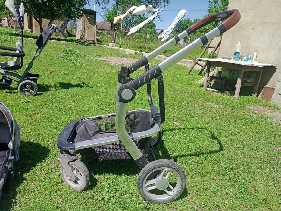 Коляска детская  .