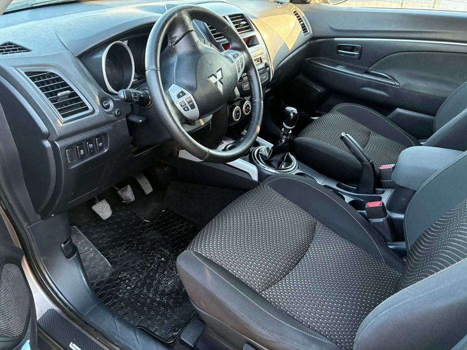 Джип Mitsubishi ASX