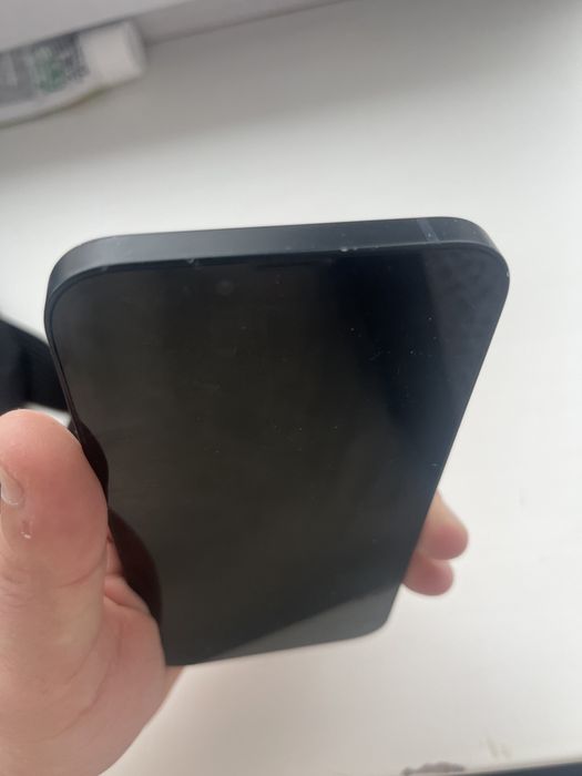 Продам Iphone 13 . 256