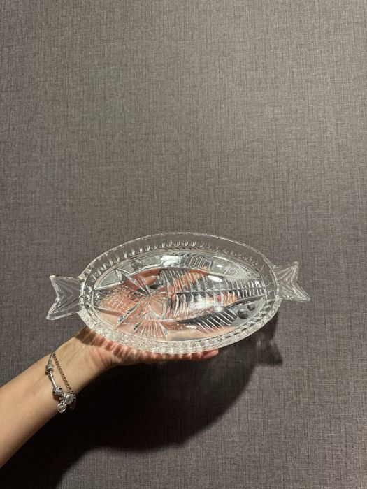 хрустальное блюдо под рыбу