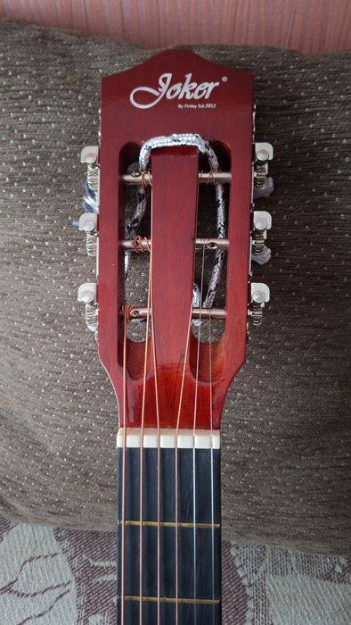 Гитара новая продаётся