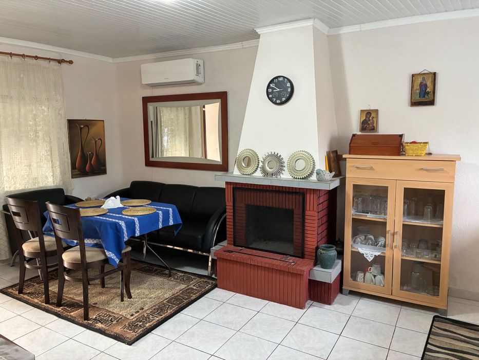 Отдава се къща в Гърция