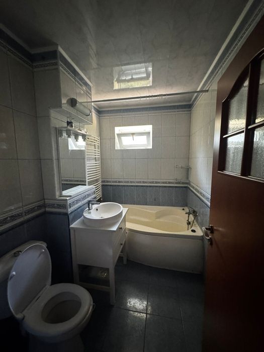 Apartament de închiriat în alea trandafirilor