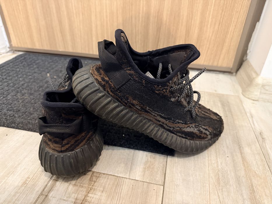 Yeezy 350 v2 ‘Mx rock’