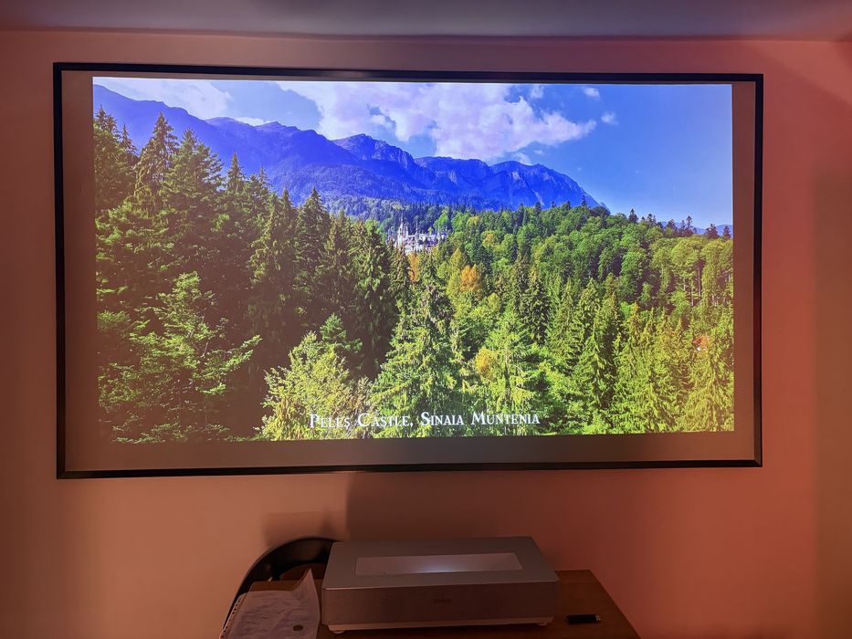 Hisense LASER TV UHD100L5HD 4k ULTRA HD 254 cm  (videoproiector) garantie inca 1 an si 6 luni la altex