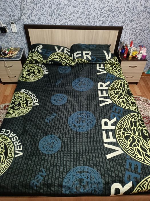 Кровать двуспальная