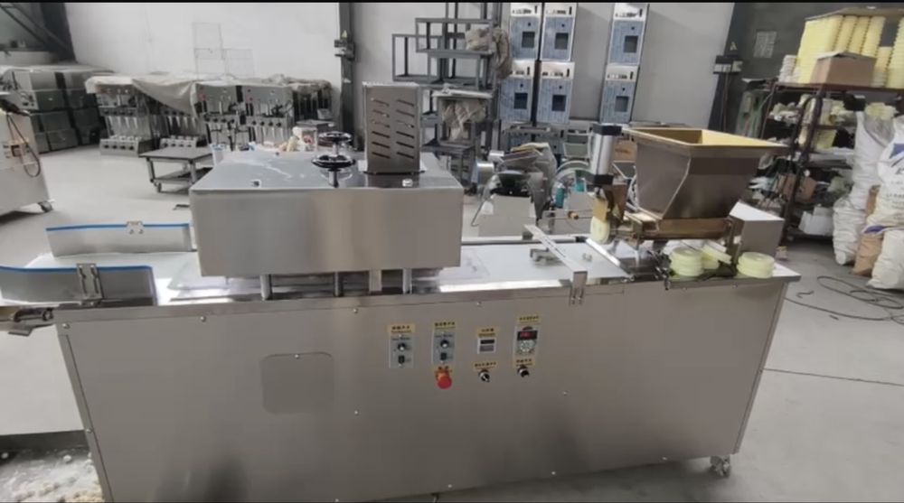 Универсальная машина для  работы с тестом