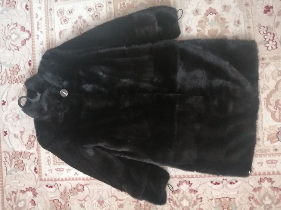 Продам норковую шубу