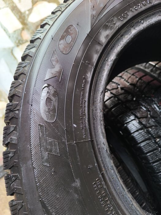 225/60R16 зимни гуми Toyo Observe GS16