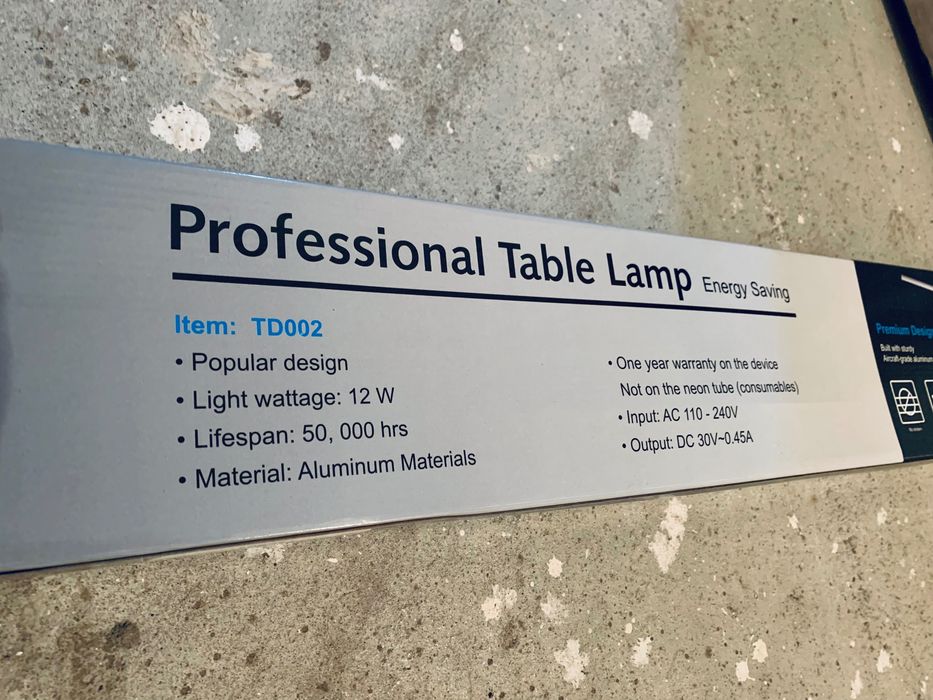 Vând lampă pentru aplicat gene