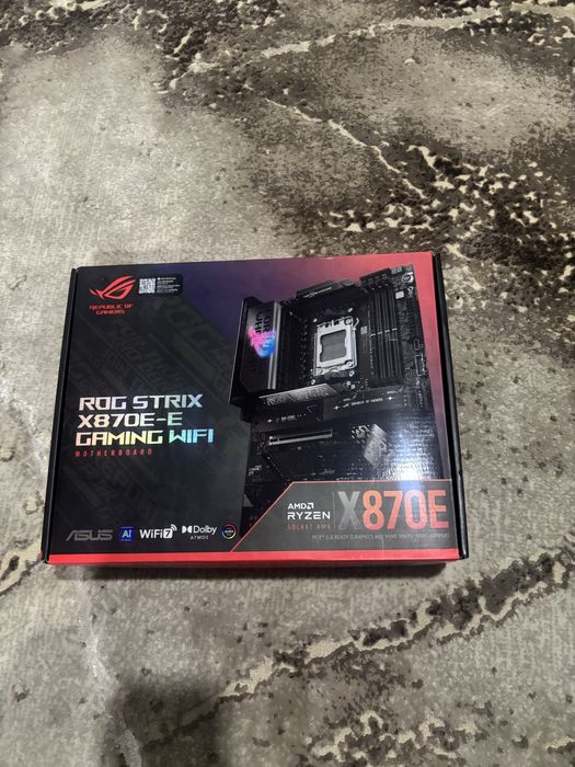 Vand placa de baza - ROG STRIX X870E- GAMING WIFI
