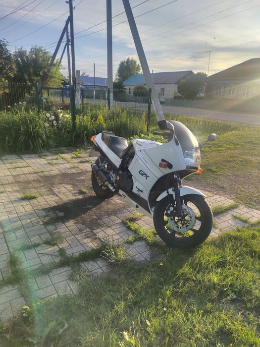 Продам мотоцикл Кавасаки