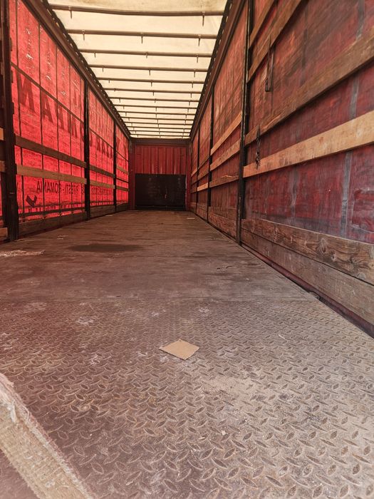 De vanzare semiremorca prelata si bascula