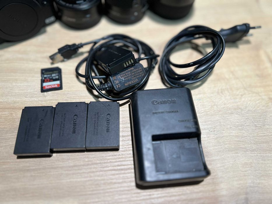 Kit Complet Vlogging/Foto Canon EOS M50 + Sigma 16mm f1.4 + Canon 22mm f2 + Accesorii