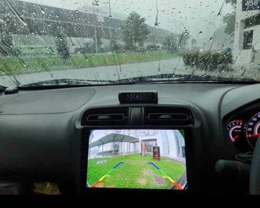 Универсална камера за задно предно виждане VW AUDI BMW Mercedes и др.