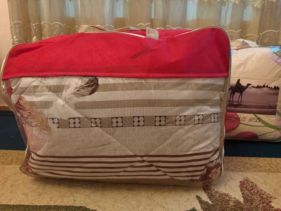 Одеяло новое  2 шт