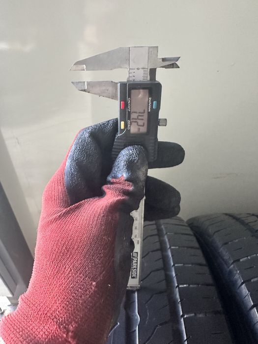 215/65 R16 C Semperit Van-Life 2