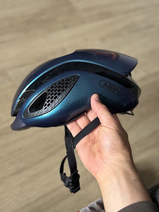 Cască ABUS GameChanger 2.0, flip flop. Nouă.