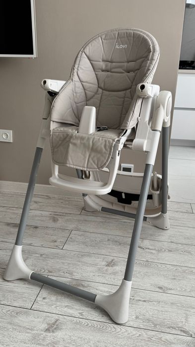 Продам детский стул для кормления ILovi Light бежевый