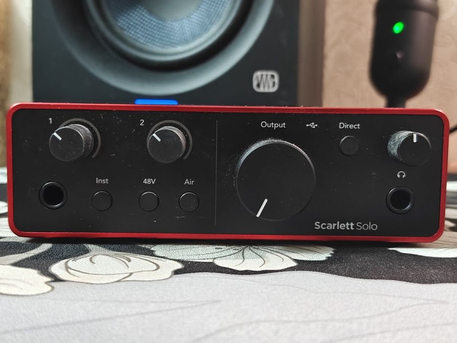 Focusrite Scarlett solo 4th gen