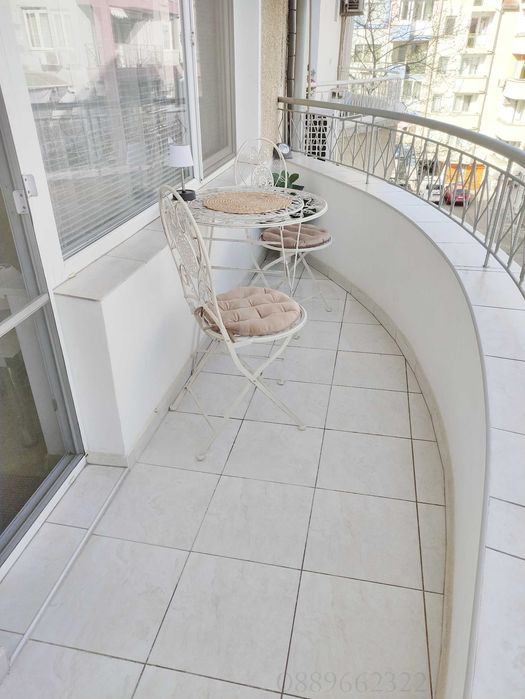 Дава се под наем Тристаен апартамент в Бургас, Лазур - 90 кв.м за 714 € - Снимка #11