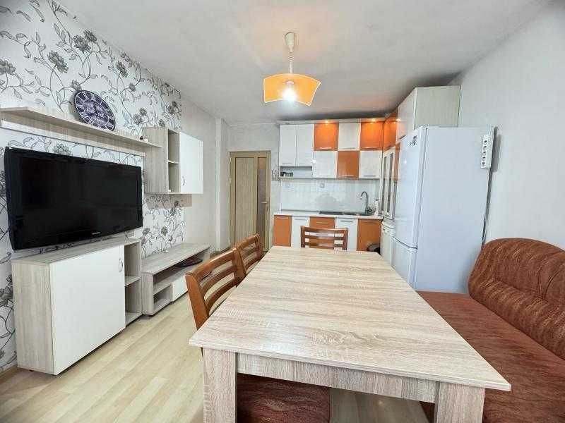 Дава се под наем Тристаен апартамент в Бургас, Възраждане - 70 кв.м за 510 € - Снимка #1