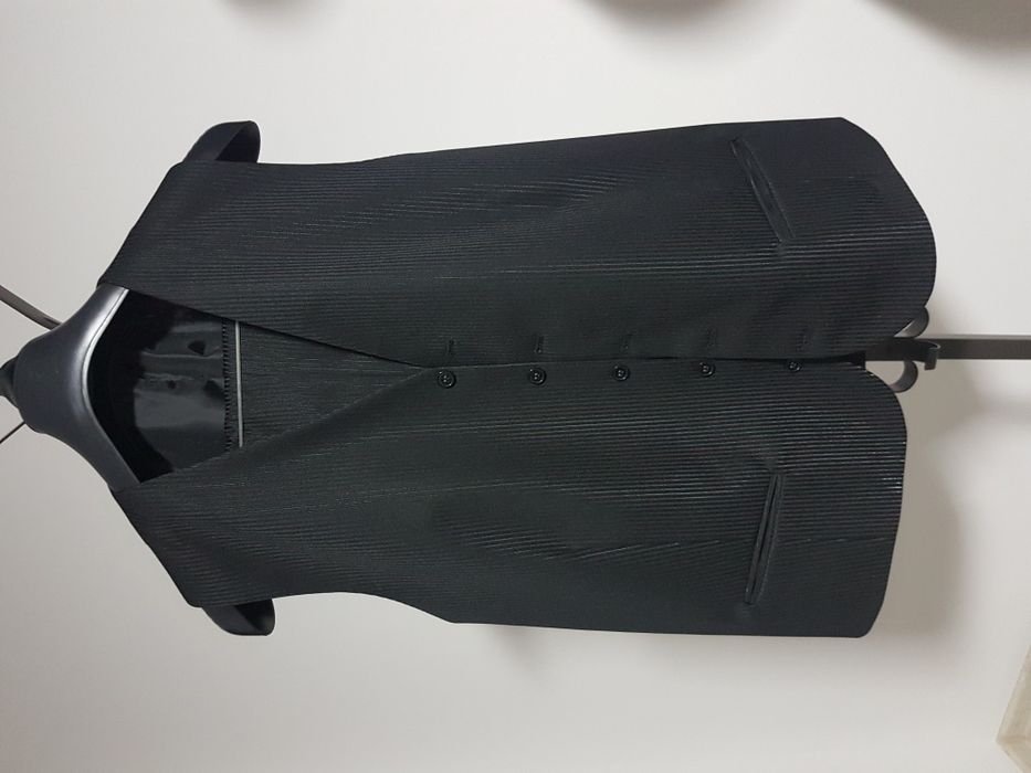 Costum barbatesc de ceremonie/nunta, botez,evenimente speciale ;