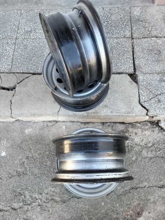 Метални джанти 6x139,7 15х7JJ
Метални джанти 6x139,7 15х7JJ
