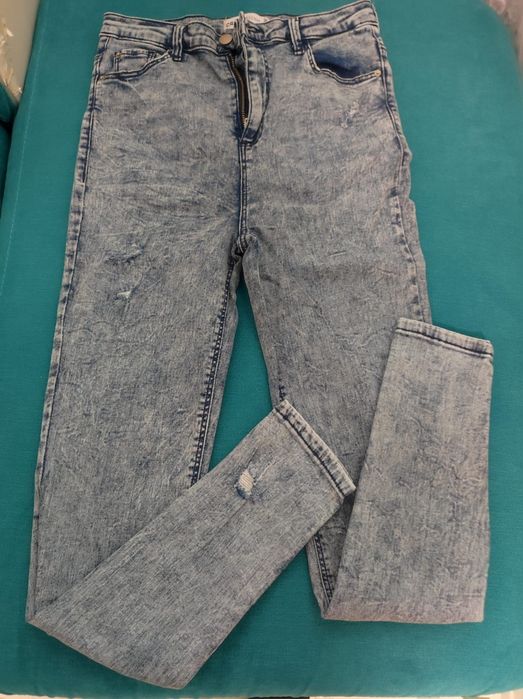 Jeans dama noi, fără eticheta