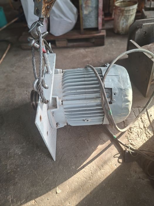 Elektrodvigatel sotiladi 27kw 1500oborot