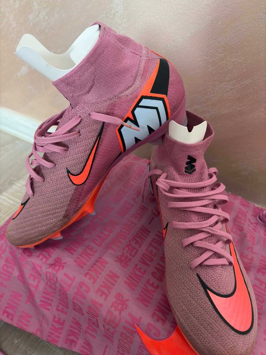 Професионални бутонки Nike