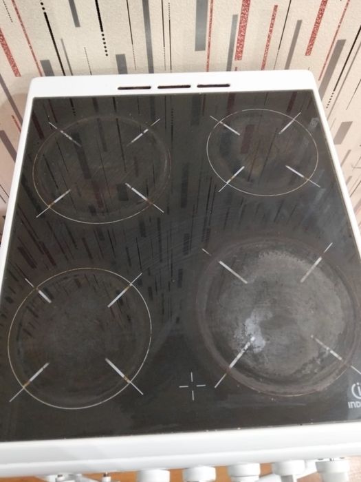 Продам электрическую плиту