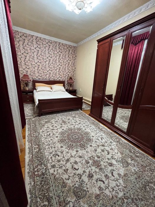 Продается дом на земле 3.3 соток Узбум Шумиловский городок