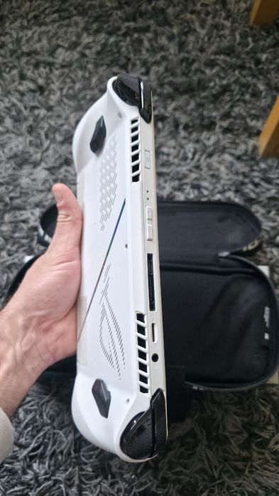 Asus ROG Ally Z1 Extrem