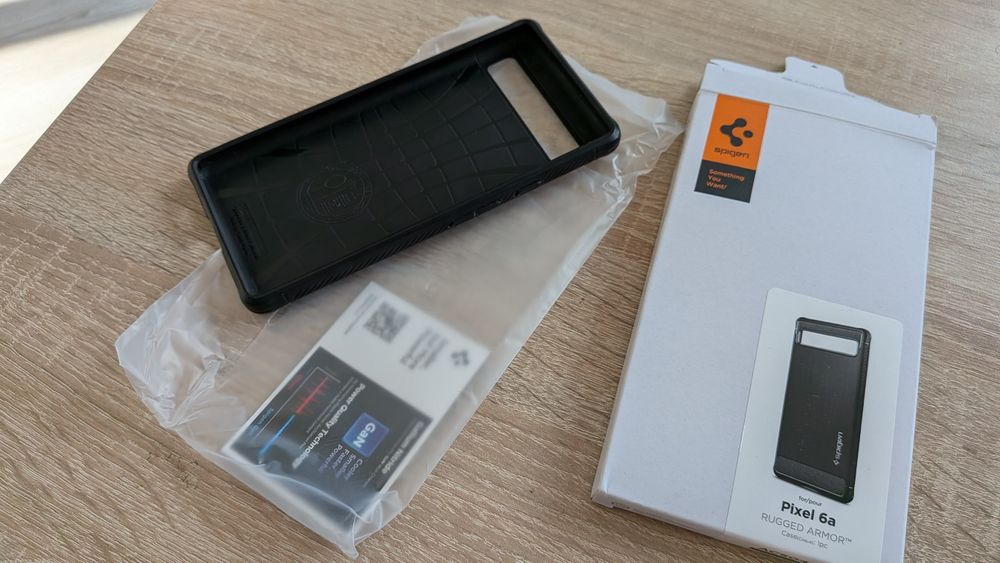 Spigen Rugged Armor case за Google Pixel 6a - кейс